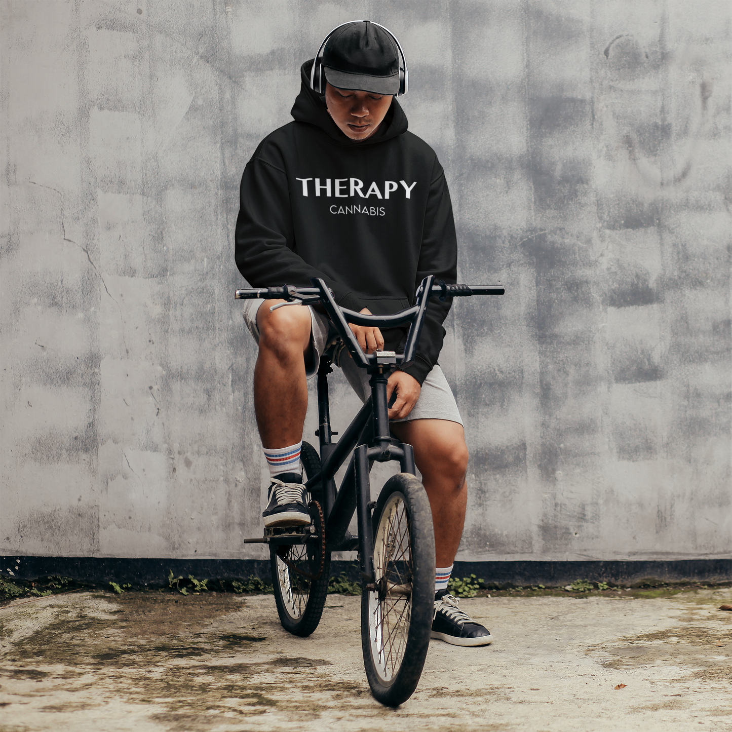 Therapy Cannabis Unisex Heavy Blend Hoodie Z